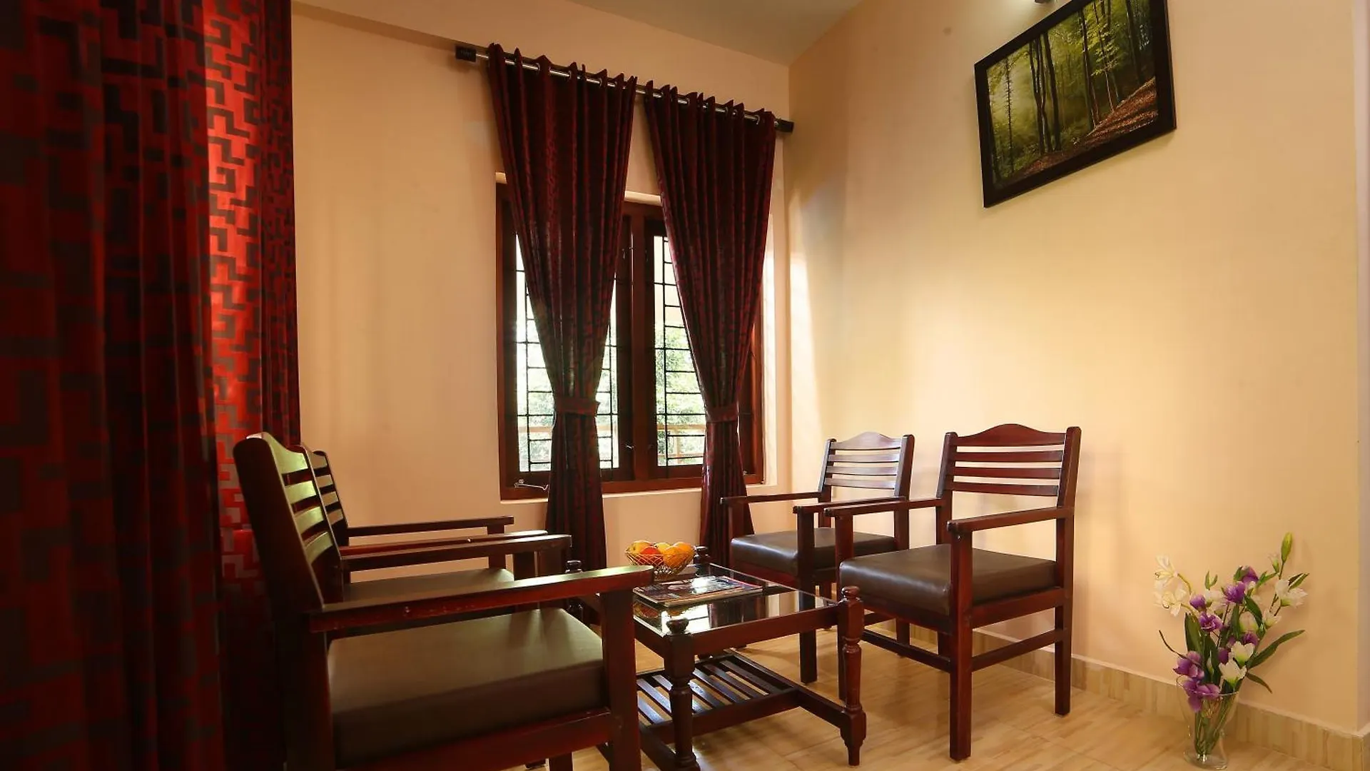 Peters Coffee Creek Resort Vajanad
